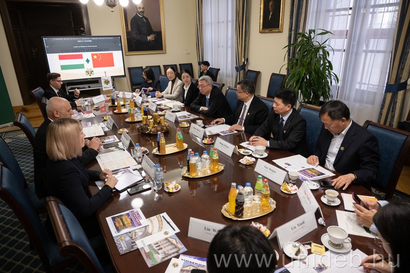 20251204 05 041 DE, MP.jpg